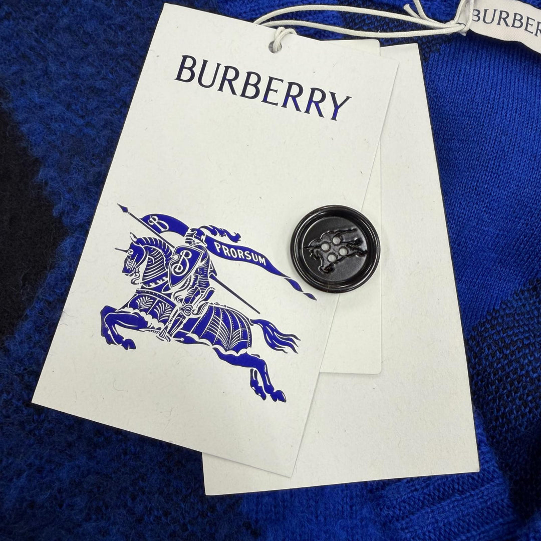 未使用品▼BURBERRY バーバリー 8077754 Argyle Check ウール100% アーガイル柄 Vネック カーディガン ブルー ブラック M 正規品 メンズ