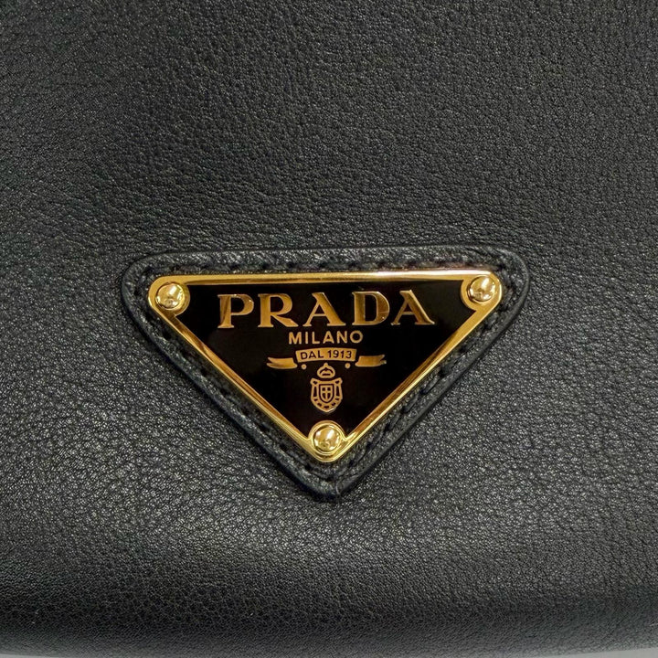 極美品◇PRADA プラダ 1BC255 ドゥミリュンヌ トライアングルロゴ レザー ショルダーバッグ ブラック イタリア製 レディース 保存袋付き
