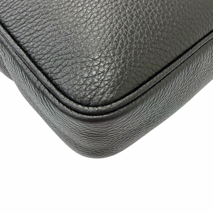 極美品□PRADA プラダ 2VH189 レザー トライアングルロゴ 三角プレート 斜め掛け ショルダーバッグ ブラック イタリア製 メンズオススメ