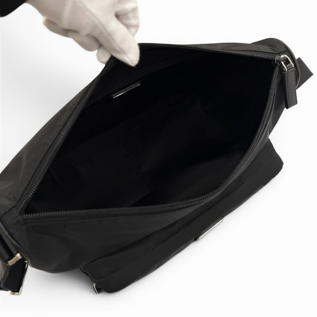 極美品▼PRADA プラダ 2VH191 ナイロン レザー トライアングルロゴ 三角プレート Re-Nylon ショルダーバッグ ブラック イタリア製 メンズ