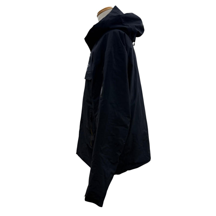 美品▼ARC TERYX アークテリクス X000007430 MACAI LIGHT WEIGHT JACKET ロゴ刺繍 フーデッド ZIP ダウンジャケット ブラック XL 正規品