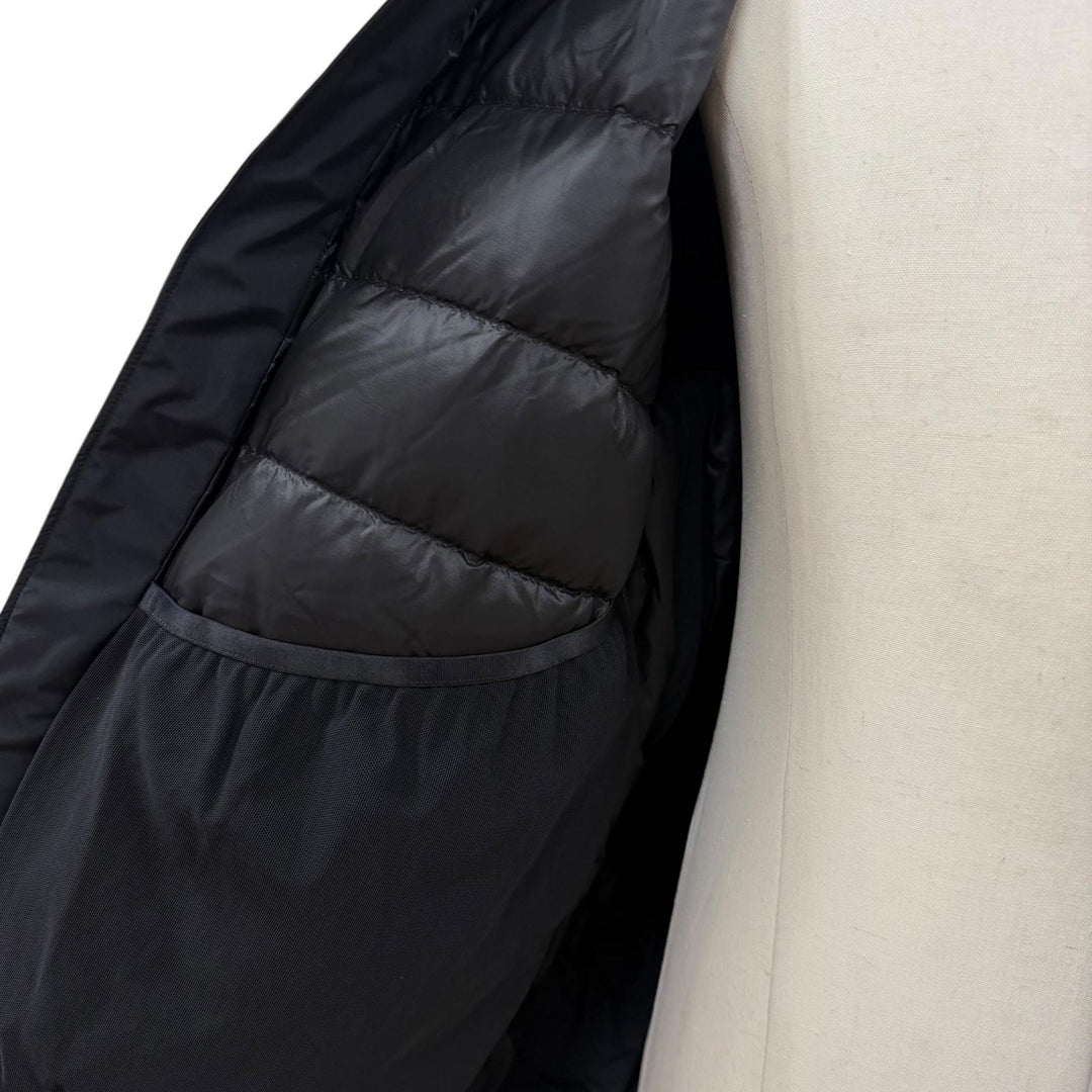 美品▼ARC TERYX アークテリクス X000007430 MACAI LIGHT WEIGHT JACKET ロゴ刺繍 フーデッド ZIP ダウンジャケット ブラック XL 正規品