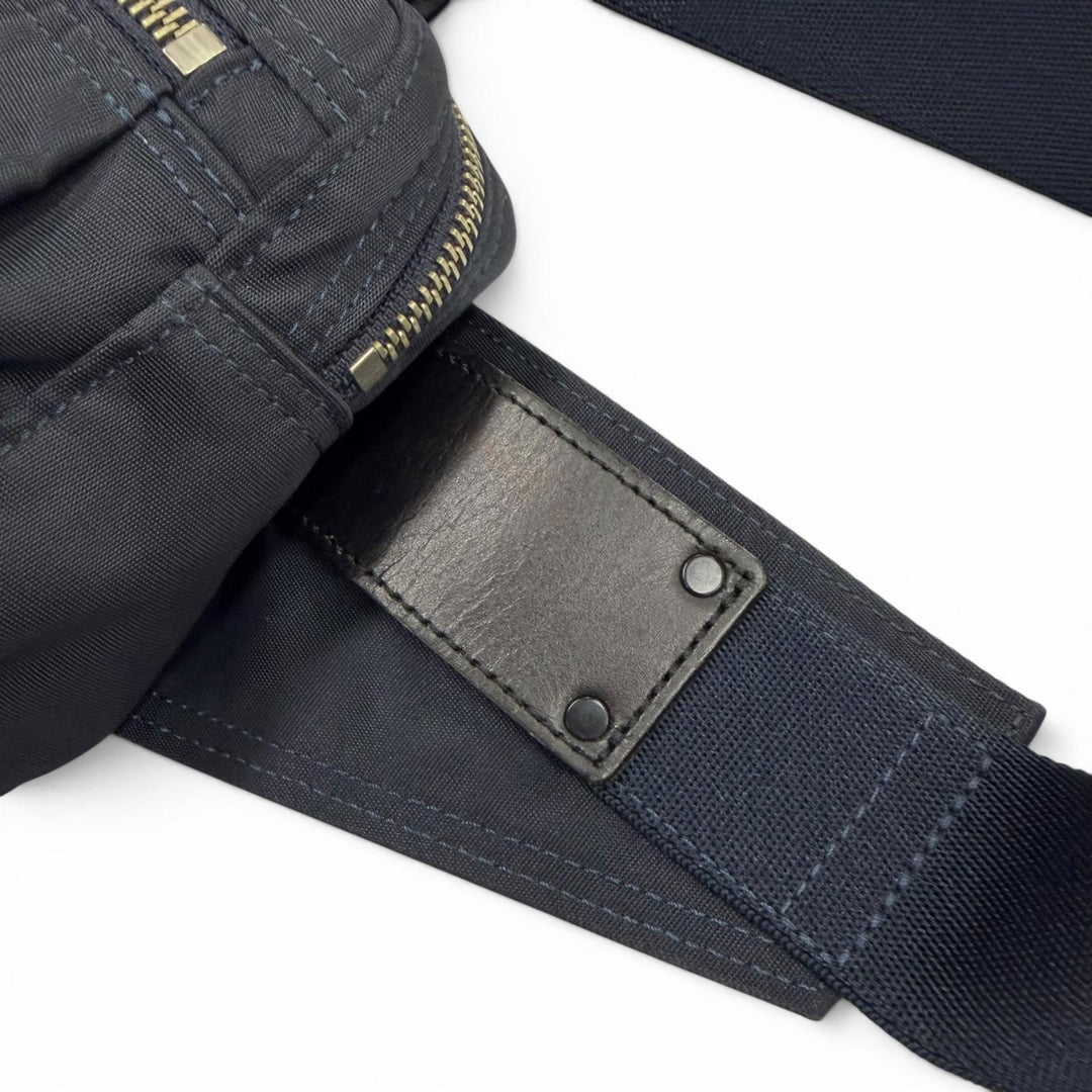 極美品▼PORTER ポーター LIFT WAIST BAG リフト ナイロンツイル レザー ボディバッグ ウエストバッグ ダークネイビー　メンズ
