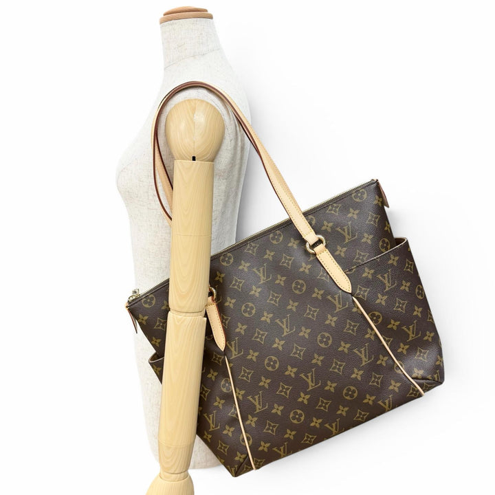 未使用品△LOUIS VUITTON ルイヴィトン M56689 モノグラム トータリー MM モノグラムキャンバス トートバッグ ブラウン 仏製 レディース