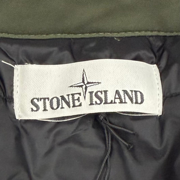 未使用品▼STONE ISLAND ストーンアイランド 731541727 ワッペン付き WZIPUP 中綿入り コート カーキ S 正規品 ガーメント・ハンガー付き