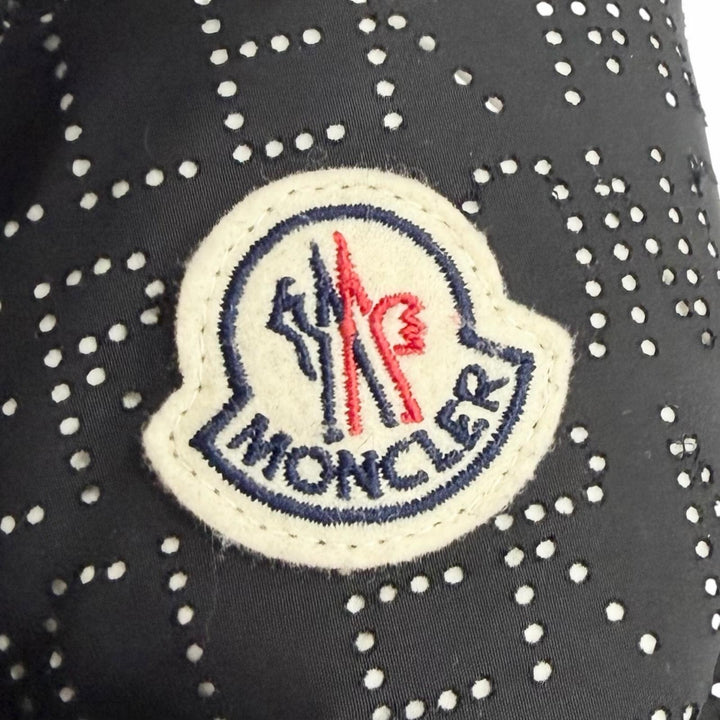 美品△MONCLER モンクレール 22-23AW GRANDVAL レタリングロゴ 総柄 ロゴワッペン フード付き ダウンジャケット ブラック 1 伊製 正規品