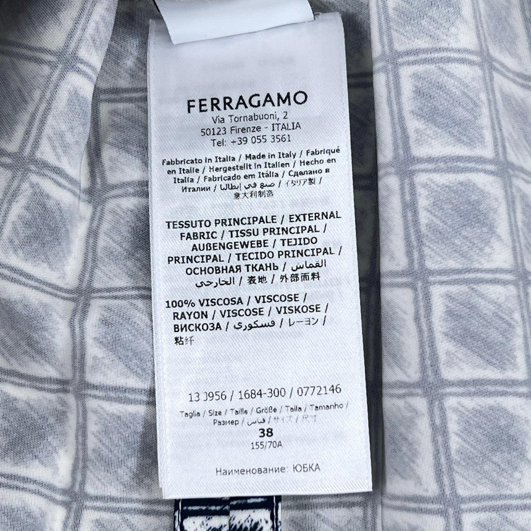 未使用品▲FERRAGAMO フェラガモ 総柄 プリーツ アシンメトリー ロングスカート ネイビー ホワイト 38 イタリア製 正規品 レディース