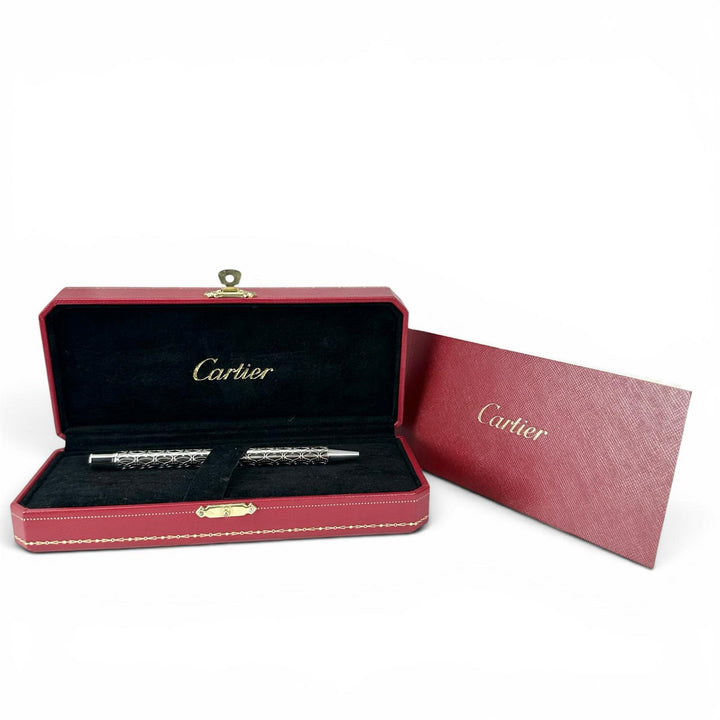 極美品▲Cartier カルティエ C ドゥ カルティエ ハッピーバースデー 2C デコール ツイスト式 ボールペン シルバー ケース付 仏製 メンズ