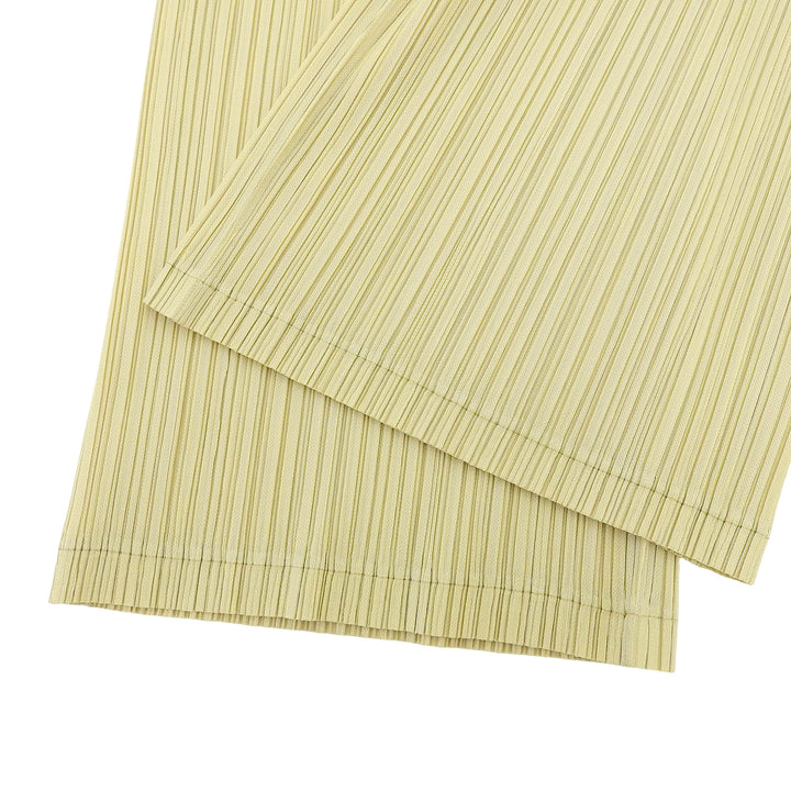 極美品▲PLEATS PLEASE プリーツプリーズ イッセイミヤケ 23AW PP31JF392 パンツ ライトグリーン系 2 日本製 正規品 レディース