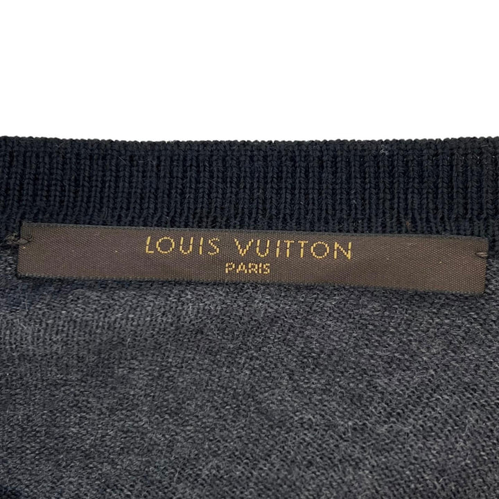 極美品▲LOUIS VUITTON ルイヴィトン ウール カシミヤ混 LV刺繡 Vネック 長袖 ニット グレー ブラック XS イタリア製 正規品 メンズ