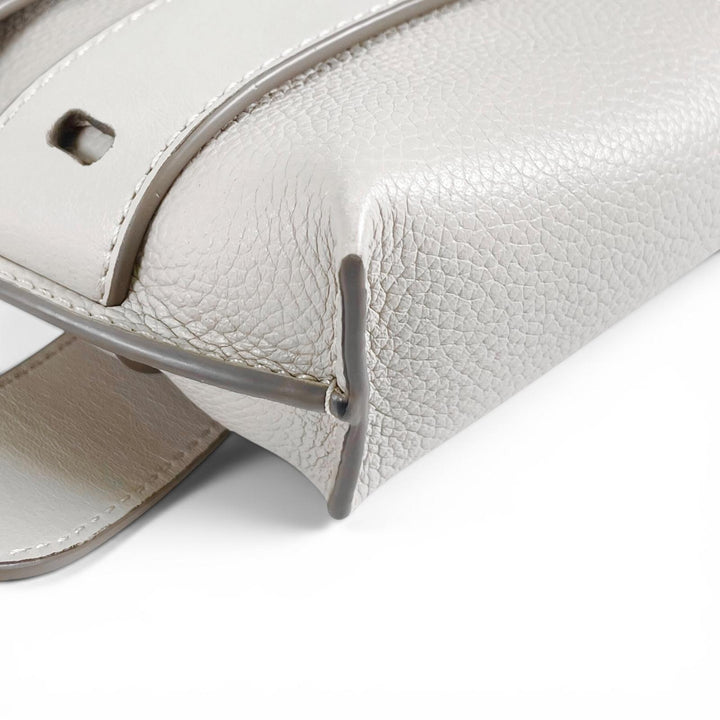 未使用品▲J&amp;M Davidson ジェイアンドエムデヴィッドソン 1813N THE BELT POUCH ショルダーバッグ ライトグレー スペイン製 定価130900円