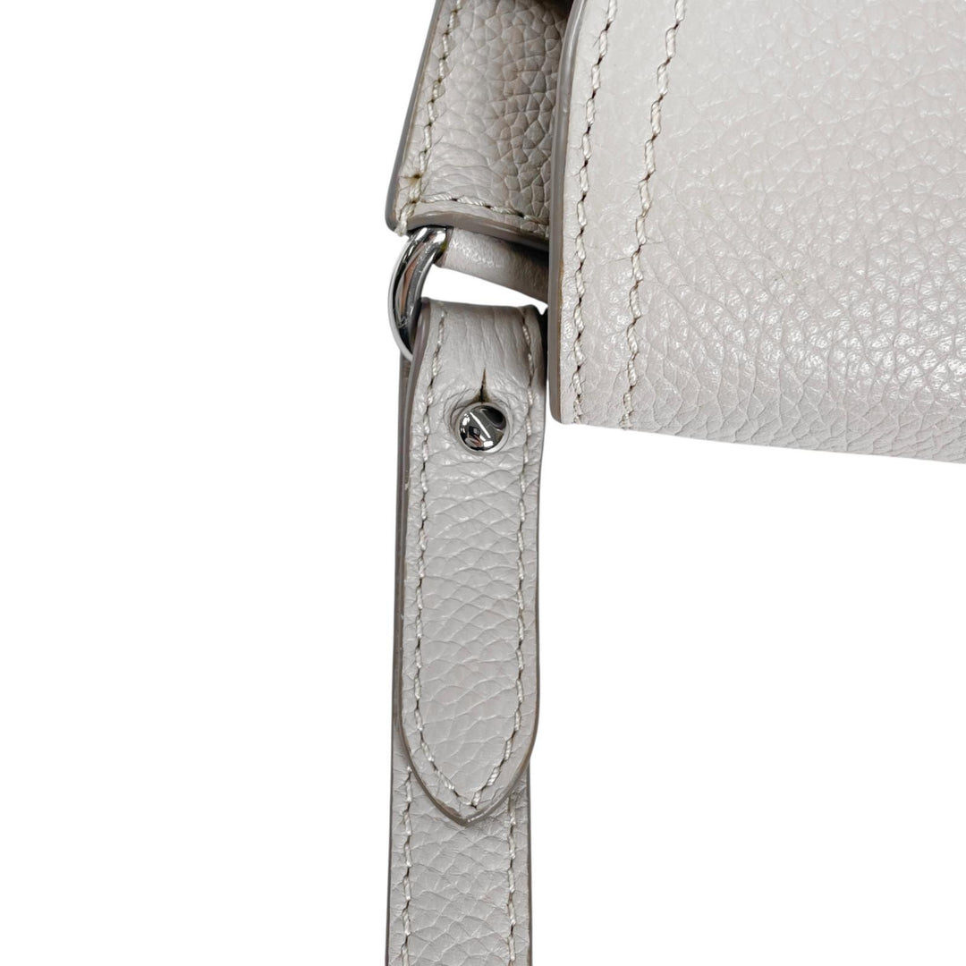 未使用品▲J&amp;M Davidson ジェイアンドエムデヴィッドソン 1813N THE BELT POUCH ショルダーバッグ ライトグレー スペイン製 定価130900円
