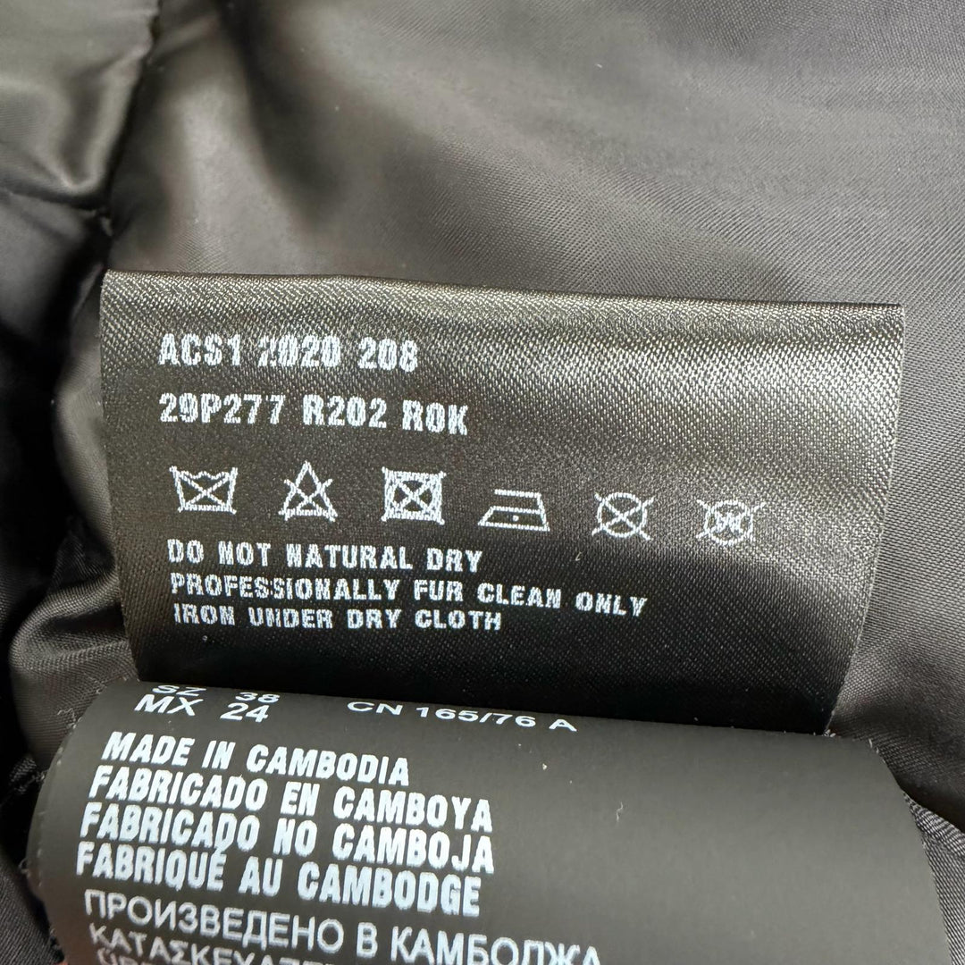 美品☆PRADA プラダ 20AW 29P277 ロゴバックルベルト ラムファー使い ZIP UP ダウンコート ブラック 38 イタリア製 正規品 レディース