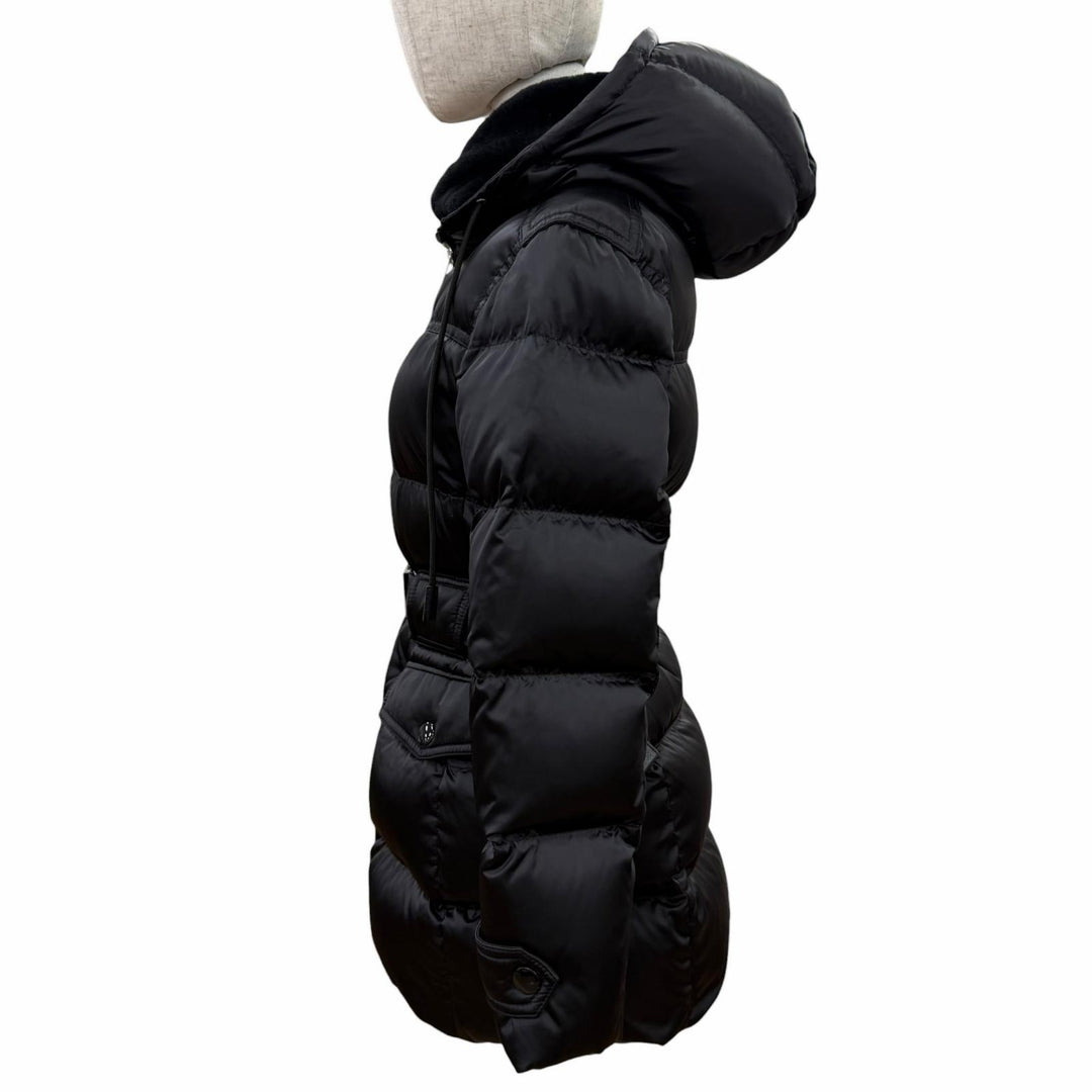 美品☆PRADA プラダ 20AW 29P277 ロゴバックルベルト ラムファー使い ZIP UP ダウンコート ブラック 38 イタリア製 正規品 レディース
