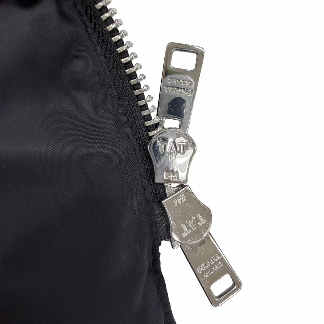 美品☆PRADA プラダ 20AW 29P277 ロゴバックルベルト ラムファー使い ZIP UP ダウンコート ブラック 38 イタリア製 正規品 レディース