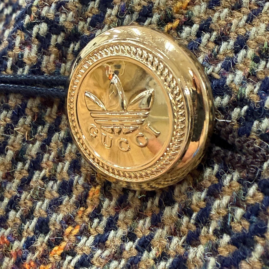 未使用品▼GUCCI adidas グッチ アディダス 710398 チェック柄 ロゴ金ボタン ノーカラーコート 48 正規品 ガーメント・ハンガー付き