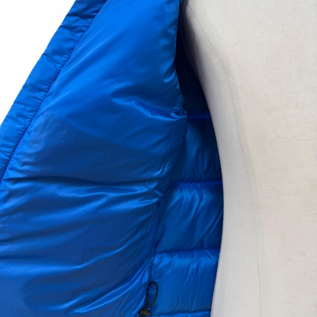 未使用品▼MONCLER モンクレール 2022年製 PEUPLIER フード入り ロゴワッペン付き WZIPUP ダウンジャケット ブルー 2 国内正規品 メンズ