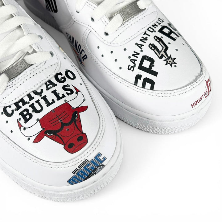 未使用品▲Supreme NIKE シュプリーム ナイキ AQ8017-100 AIR FORCE 1 MID 07 SUPREME NBA ハイカットスニーカー 28.5cm メンズ 箱付き