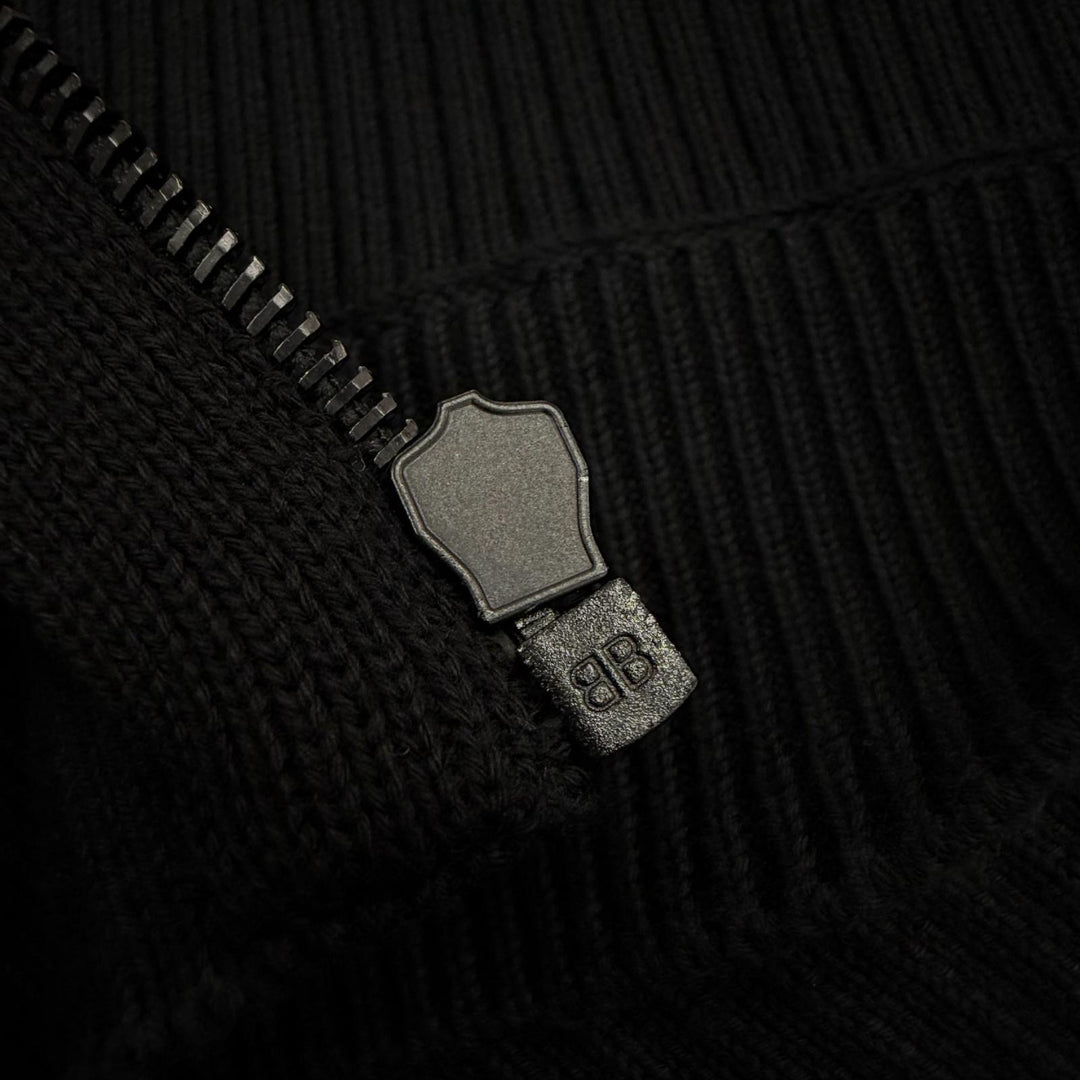 未使用品▼BALENCIAGA バレンシアガ 2024年製 821801 ロゴワッペン ZIPUP ニットジャケット ブラック XS 伊製 正規品 メンズ ハンガー付