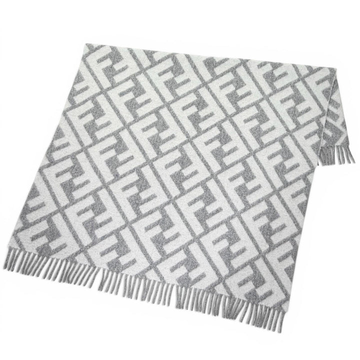 美品△FENDI フェンディ 7AC234 アルパカ ウール混 FFロゴ総柄 フリンジ ブランケット ひざ掛け グレー 140×180cm イタリア製 正規品