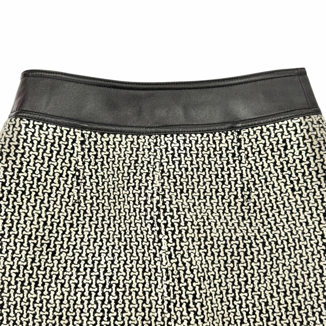 未使用品◇LOUIS VUITTON ルイヴィトン 23AW ウール レザー切替 裏地モノグラム ツイードスカート ブラック ホワイト 36 伊製 正規品