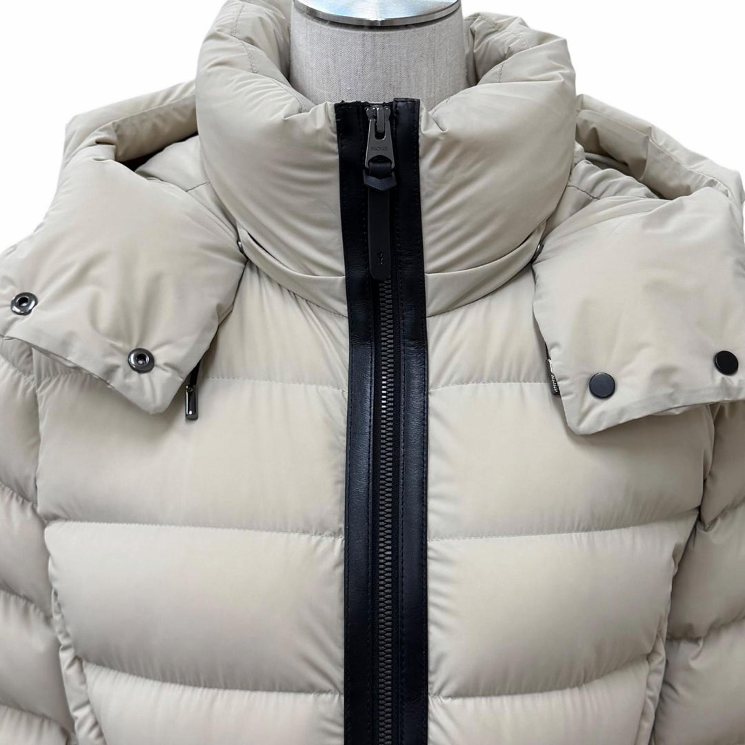 極美品★MACKAGE マッカージュ 11752612-5A FARREN フード・レザーロゴワッペン付 ZIP UP ダウンコート ベージュ S 正規品 ガーメント付