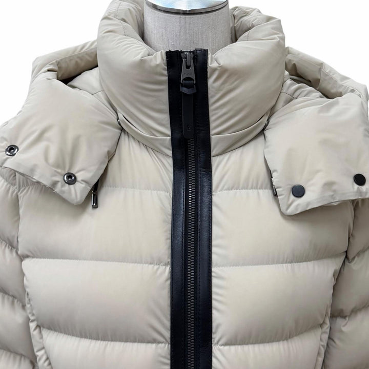 極美品★MACKAGE マッカージュ 11752612-5A FARREN フード・レザーロゴワッペン付 ZIP UP ダウンコート ベージュ S 正規品 ガーメント付
