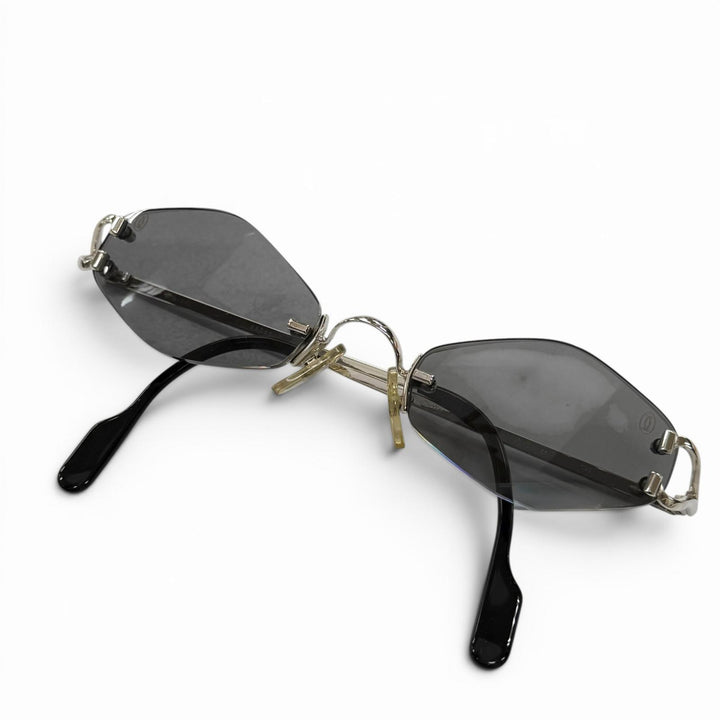 美品▼Cartier カルティエ リムレス ツーポイント ロゴ金具付き アイウェア サングラス シルバー ブラック □20 135 フランス製 メンズ