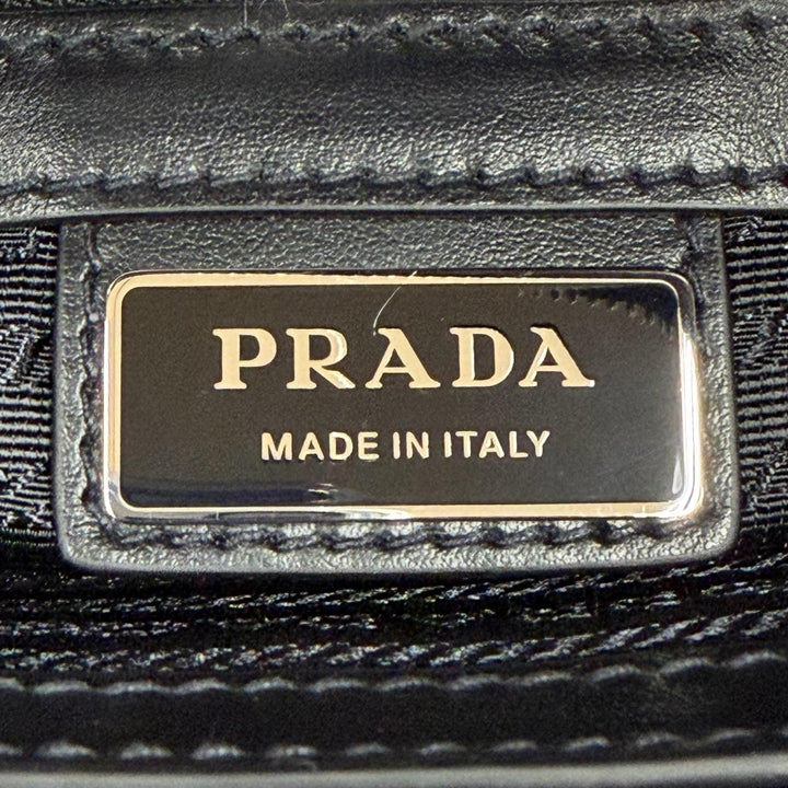 極美品▼PRADA プラダ 2VE022 サフィアーノレザー トライアングルロゴ 三角プレート 2WAY ブリーフケース ビジネスバッグ 定価715000円