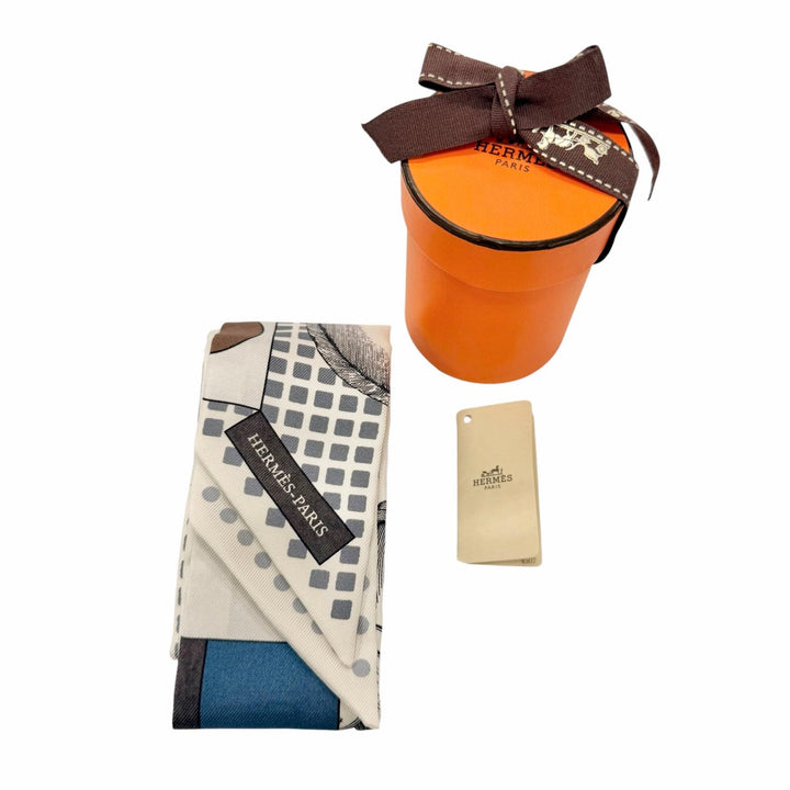 極美品◇HERMES エルメス ツイリー CAVALIER EN FORMES カヴァリエ アン フォルム シルク100％ スカーフ フランス製 レディース 箱付き