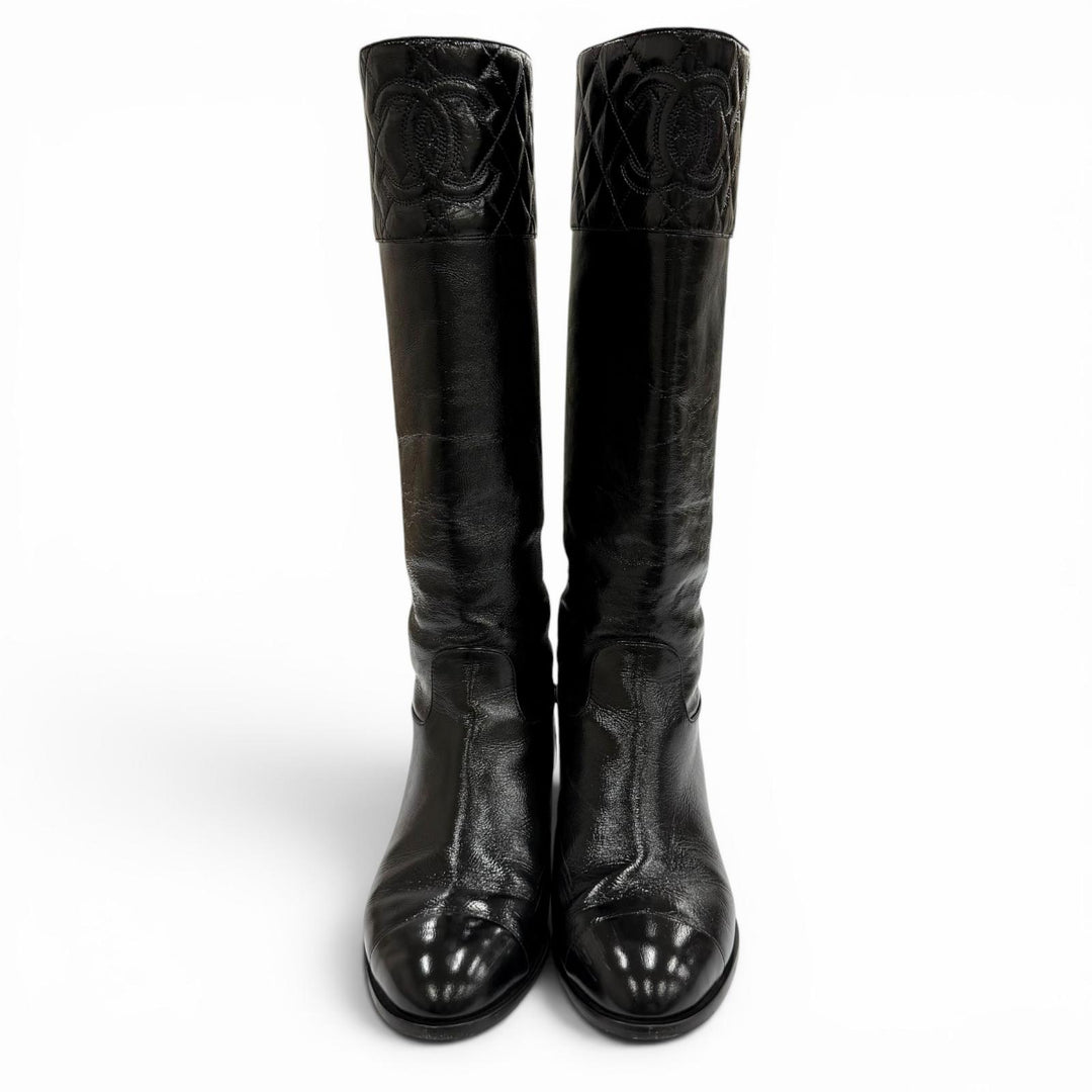 美品★CHANEL シャネル 23B G45201 ココマーク マトラッセ チャンキーヒール レザー ロングブーツ ブラック 37.5 イタリア製 保存袋付き