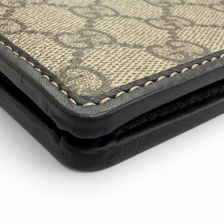 極美品△GUCCI グッチ 821802 GGエンブレム コンチネンタルウォレット レザートリム 長財布 ブラック ベージュ 伊製 定価115500円 箱付き