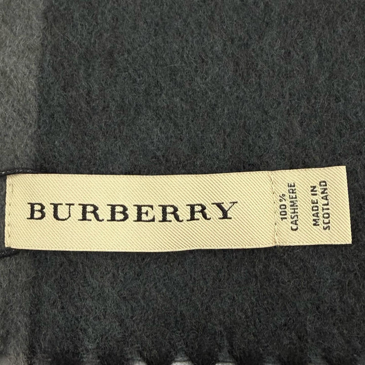 未使用品▼BURBERRY バーバリー 3766770 カシミヤ100% チェック柄 フリンジ付 マフラー ブラック グレー スコットランド製 メンズ 箱付き