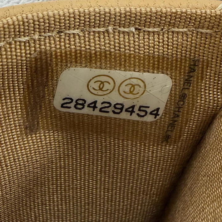 美品☆CHANEL シャネル AP0711 ラムスキン ココマーク マトラッセ チェーンショルダー付 カードケース ベージュ ゴールド金具 イタリア製