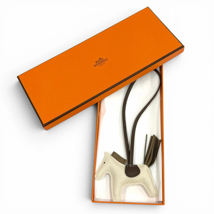 美品★HERMES エルメス ロデオチャームPM クレエトゥープ チョコレート レザー バッグチャーム G刻印 フランス製 レディース 箱付き