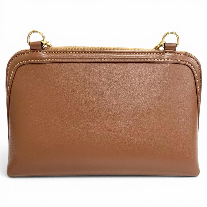 美品△CELINE セリーヌ 10E383DR8 スムースカーフスキン キュイルトリオンフ チェーンクラッチ ショルダーバッグ タン ブラウン 伊製