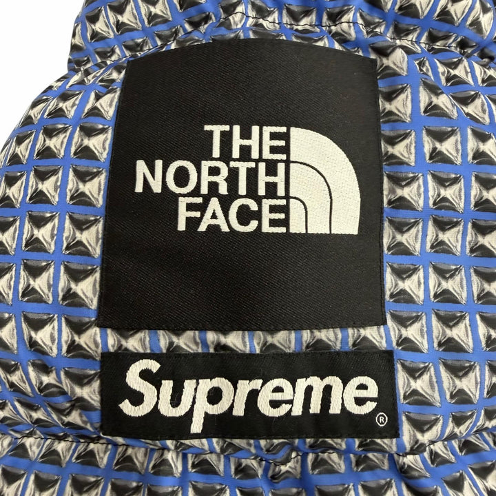 美品▼シュプリーム ザ ノースフェイス 21SS ND42100I Studded Nuptse Jacket スタッズ柄 フード収納 ZIPUP ダウンジャケット M 正規品