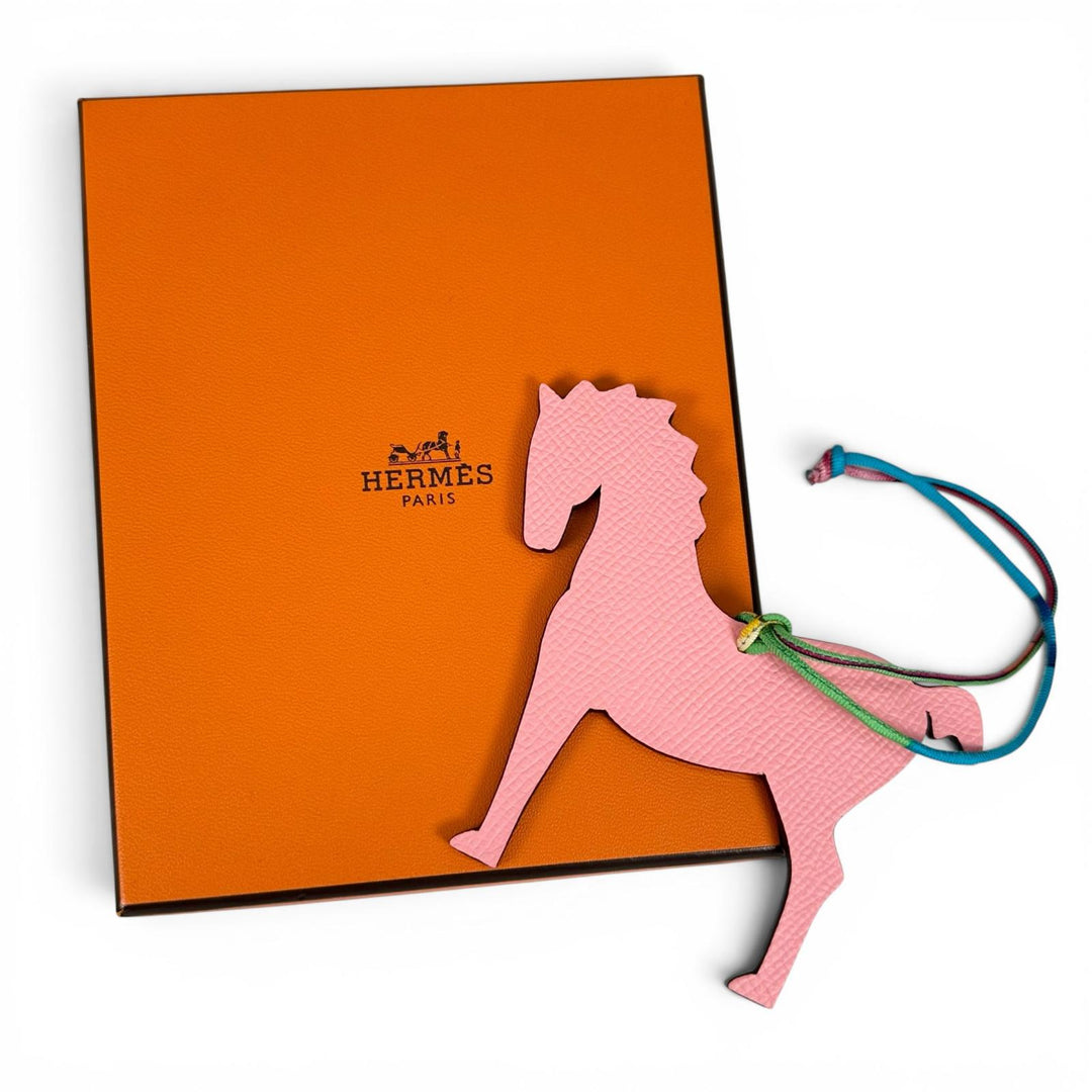 未使用品▲HERMES エルメス プティアッシュ バッグチャーム シュヴァル ホース 馬 ヴォーエプソン トゴ ピンク 仏製 レディース 箱付き
