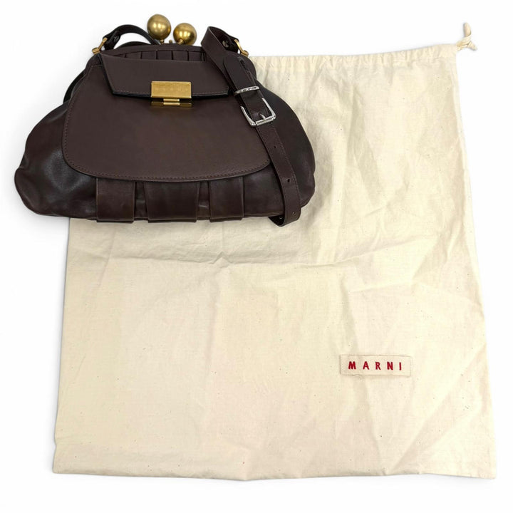 美品★MARNI マルニ ロゴ金具付き がま口 レザー ショルダーバッグ 鞄 ブラウン ゴールド金具 イタリア製 レディース 保存袋付き