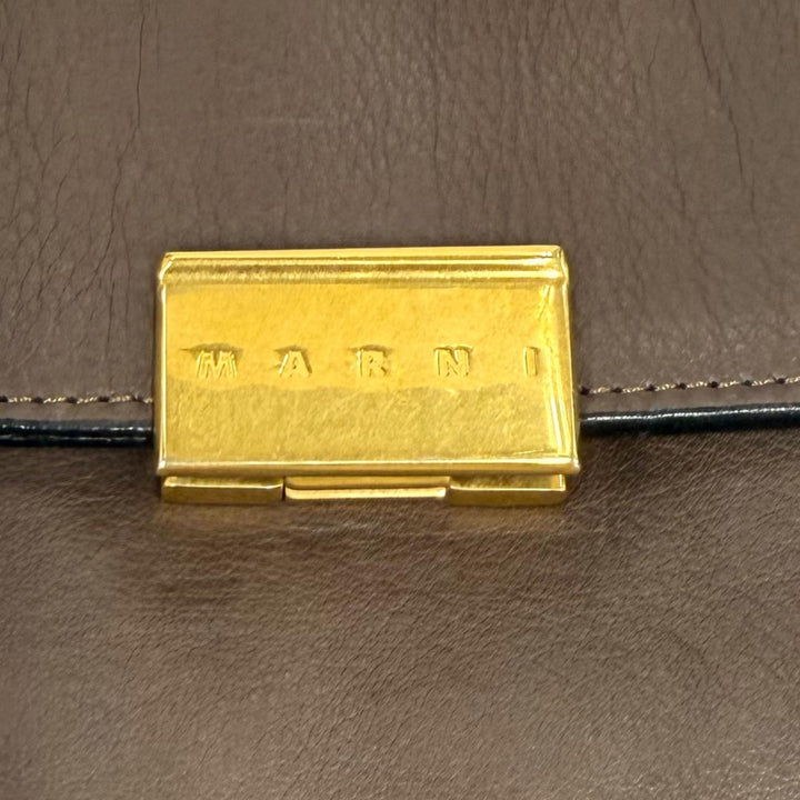 美品★MARNI マルニ ロゴ金具付き がま口 レザー ショルダーバッグ 鞄 ブラウン ゴールド金具 イタリア製 レディース 保存袋付き