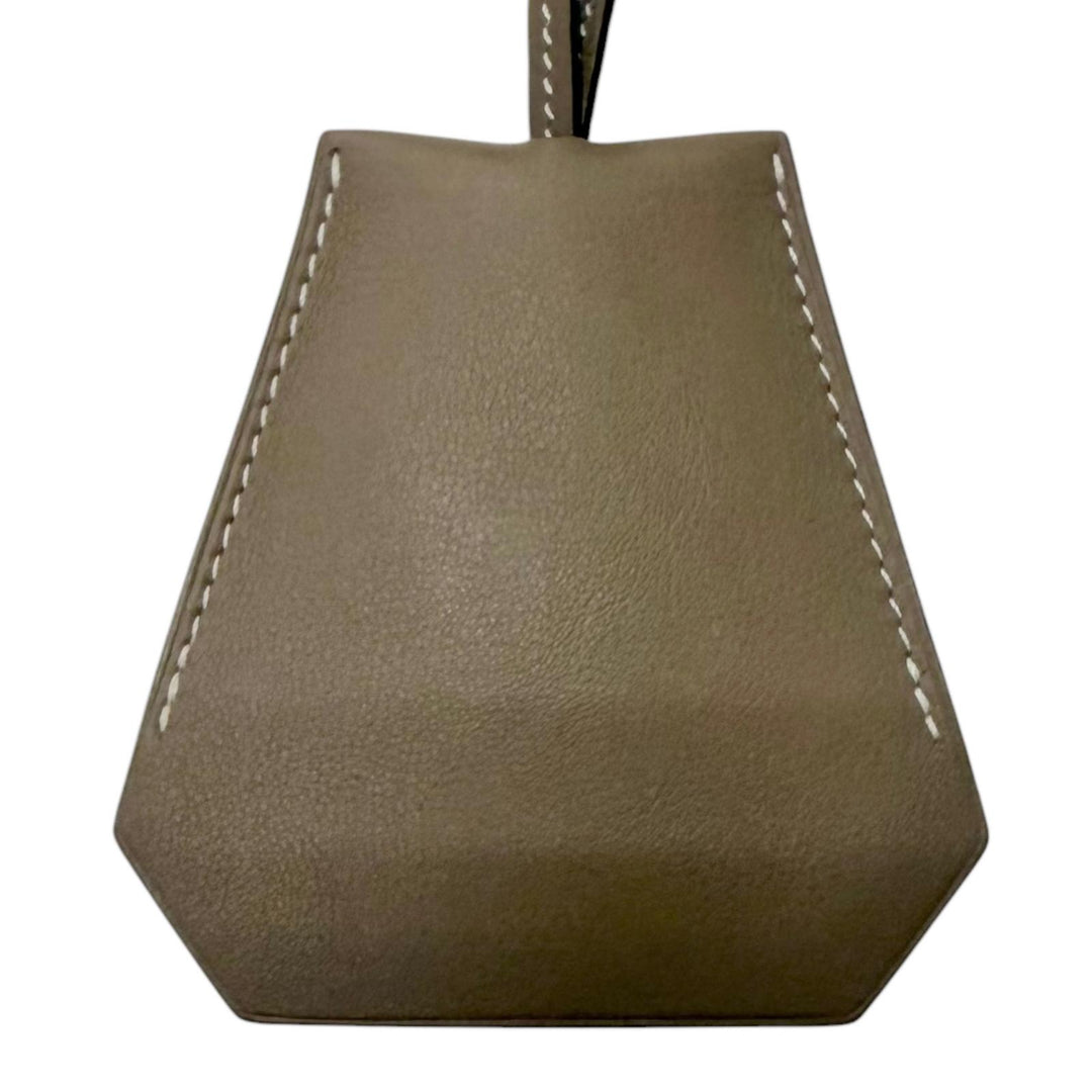 美品□HERMES エルメス ヴォースイフト ラージ レザー クロシェット ネックレス エトゥープ C刻印入り フランス製 メンズ レディース