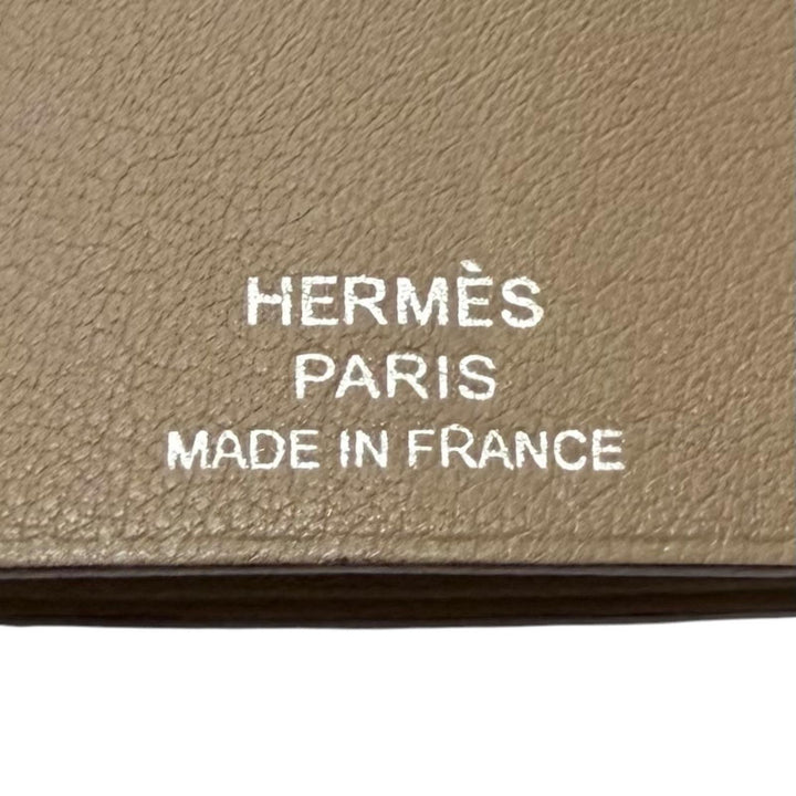 美品□HERMES エルメス ヴォースイフト ラージ レザー クロシェット ネックレス エトゥープ C刻印入り フランス製 メンズ レディース