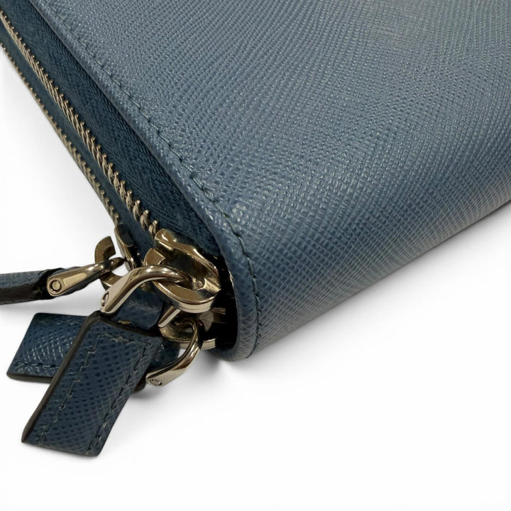 未使用品▼PRADA プラダ 2ZH126 サフィアーノレザー トライアングルロゴ 三角プレート スマートフォンケース ショルダーバッグ ブルー