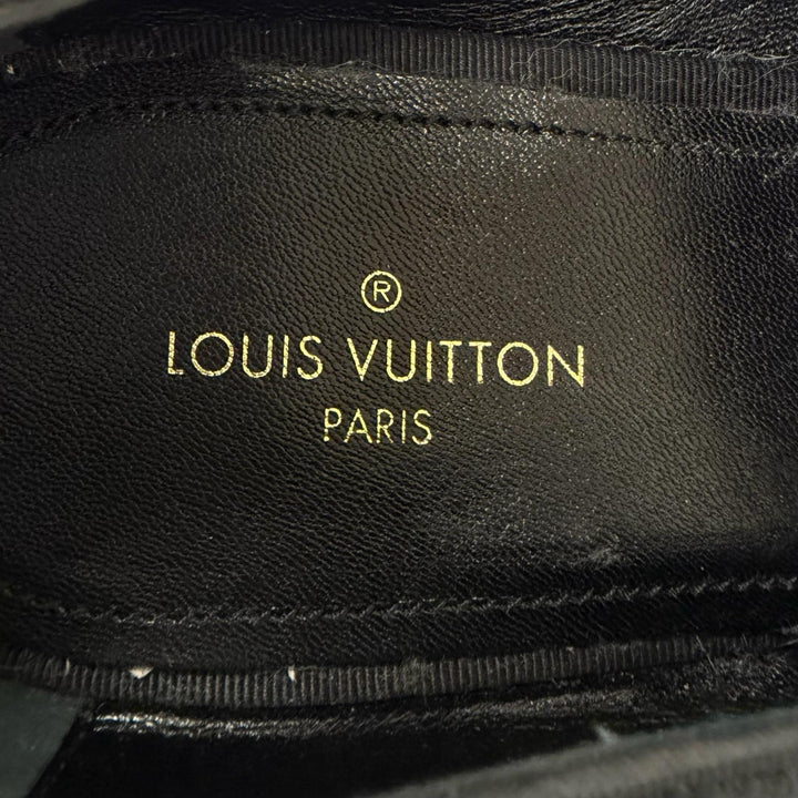 極美品□LOUIS VUITTON ルイヴィトン ベロア レザー ロゴ刺繍 スリッポン モカシン ローファー フラットシューズ ブラック 7.5 伊製