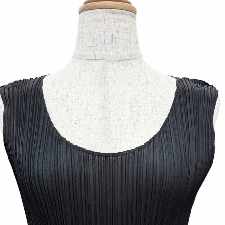 極美品△PLEATS PLEASE プリーツプリーズ イッセイミヤケ PP04-JK600 ノースリーブ トップス カットソー タンクトップ ブラック 3 正規品