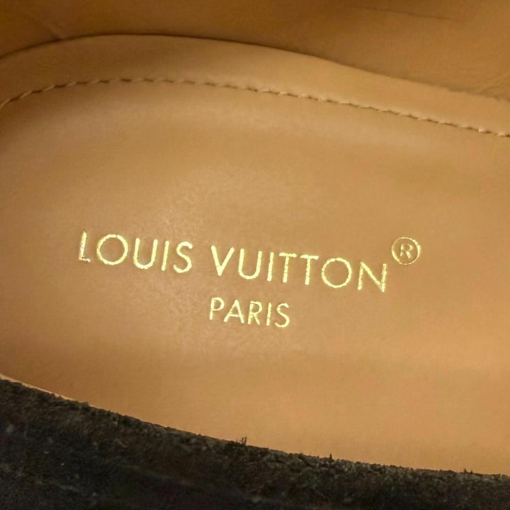 極美品□LOUIS VUITTON ルイヴィトン 2025年製 ソルボンヌ・ローファー スウェードレザー GOODYEAR FLEX モカシン チャコール系 8 伊製