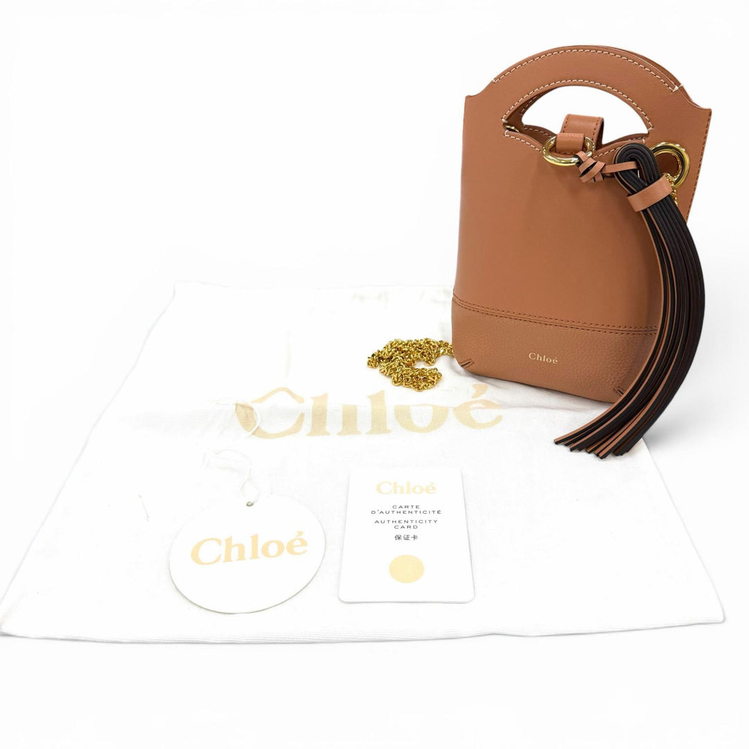 極美品◇Chloe クロエ CHC20AP330C6126B WALDEN ウォールデンフォンポーチ タッセル クロスボディ レザー ショルダーバッグ レディース