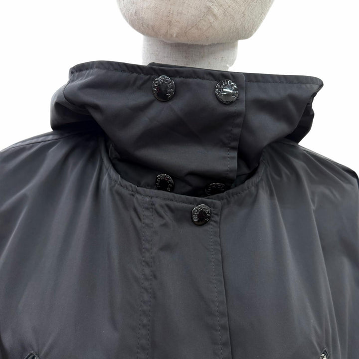 美品☆MONCLER モンクレール 2022年製 MUTCHE ロゴボタン・ロゴワッペン・フード付 ZIP UP コート ブラック 0 正規品 レディース