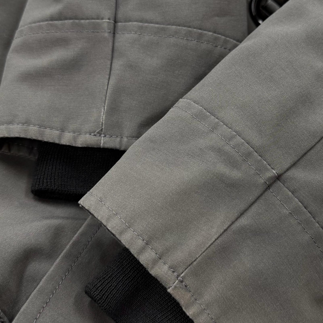 美品▼CANADA GOOSE カナダグース 3438JM Jasper Parka ロゴワッペン ファー付き フーデッド WZIPUP ダウンジャケット グレー M 正規品