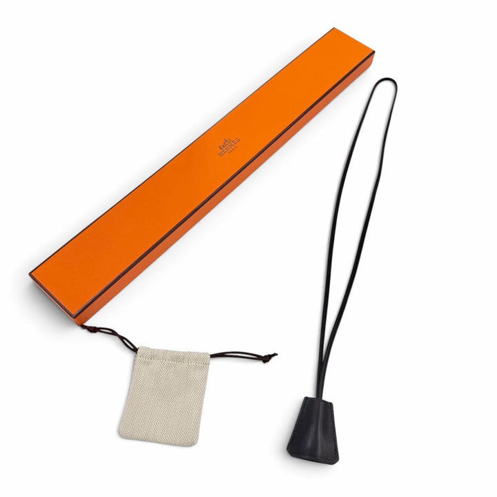極美品☆HERMES エルメス レザー ケリーウォッチ用 クロシェット レザー ネックレス ブラック レディース 箱・保存袋付き